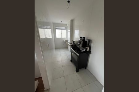 Cozinha de apartamento para alugar com 2 quartos, 44m² em Costa E Silva, Porto Alegre