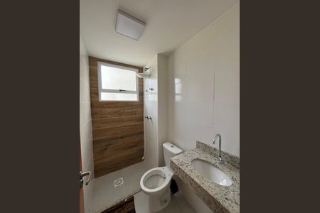 Banheiro de apartamento para alugar com 2 quartos, 44m² em Costa E Silva, Porto Alegre