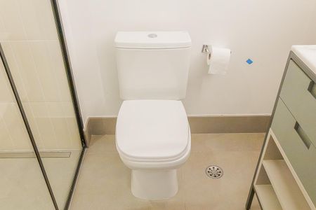 Studio para alugar com 36m², 1 quarto e sem vaga Studio para alugar com 36m², 1 quarto e sem vagaBanheiro