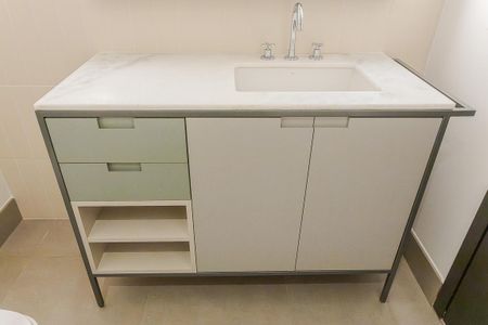 Studio para alugar com 36m², 1 quarto e sem vaga Studio para alugar com 36m², 1 quarto e sem vagaBanheiro
