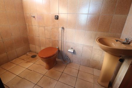Casa para alugar com 160m², 4 quartos e 2 vagasBanheiro do Quarto 2
