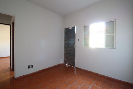 Casa para alugar com 160m², 4 quartos e 2 vagasSala da Edícula