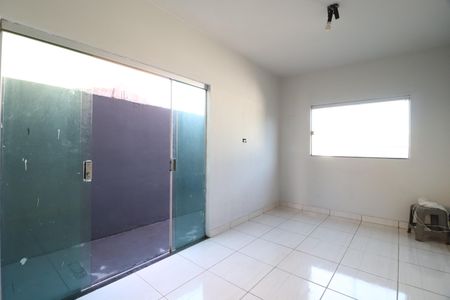 Casa para alugar com 160m², 4 quartos e 2 vagasSala