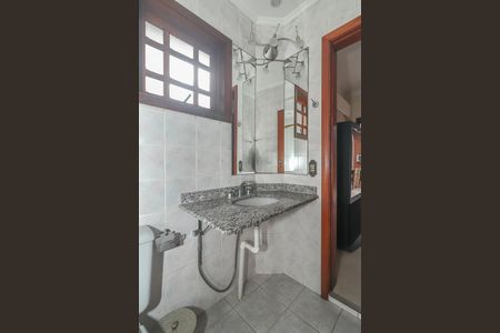 Casa à venda com 374m², 3 quartos e 4 vagas Casa à venda com 374m², 3 quartos e 4 vagasBanheiro da Suíte 2