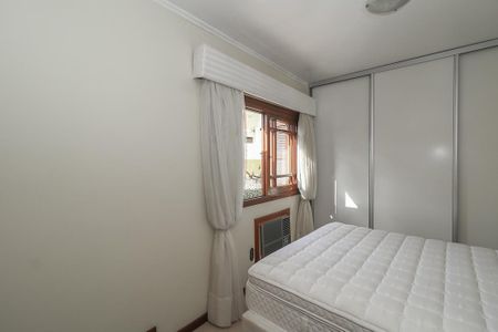 Casa à venda com 374m², 3 quartos e 4 vagas Casa à venda com 374m², 3 quartos e 4 vagasQuarto Suíte 2