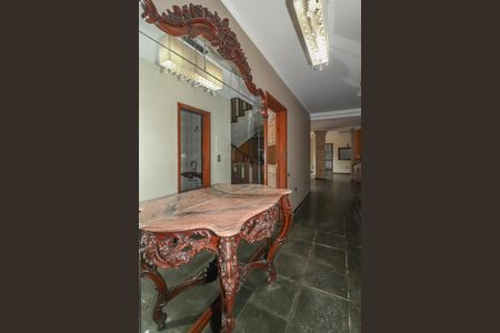 Casa à venda com 374m², 3 quartos e 4 vagas Casa à venda com 374m², 3 quartos e 4 vagasHall de entrada