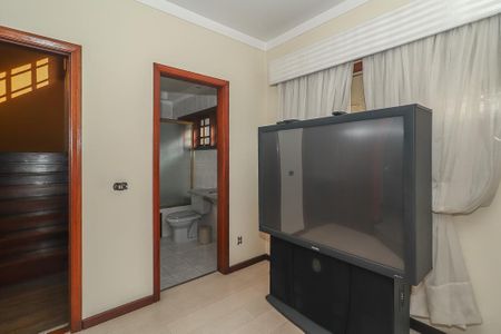 Casa à venda com 374m², 3 quartos e 4 vagas Casa à venda com 374m², 3 quartos e 4 vagasQuarto Suíte 2