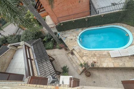 Casa à venda com 374m², 3 quartos e 4 vagas Casa à venda com 374m², 3 quartos e 4 vagasVista
