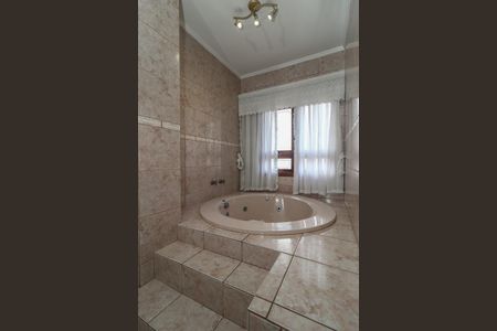 Casa à venda com 374m², 3 quartos e 4 vagas Casa à venda com 374m², 3 quartos e 4 vagasBanheiro da Suíte 3