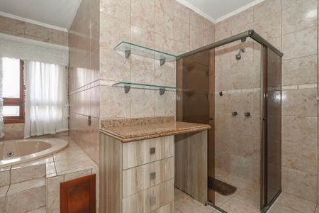 Casa à venda com 374m², 3 quartos e 4 vagas Casa à venda com 374m², 3 quartos e 4 vagasBanheiro da Suíte 3