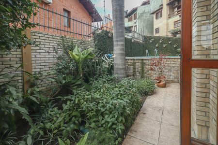 Casa à venda com 374m², 3 quartos e 4 vagas Casa à venda com 374m², 3 quartos e 4 vagasJardim