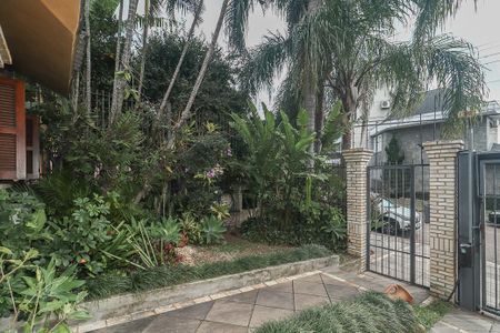 Casa à venda com 374m², 3 quartos e 4 vagas Casa à venda com 374m², 3 quartos e 4 vagasJardim