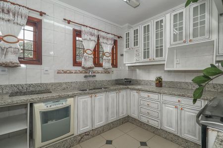 Casa à venda com 374m², 3 quartos e 4 vagas Casa à venda com 374m², 3 quartos e 4 vagasCozinha