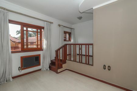 Casa à venda com 374m², 3 quartos e 4 vagas Casa à venda com 374m², 3 quartos e 4 vagasCloset da suíte