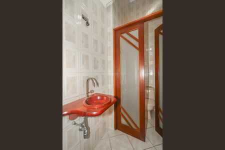 Casa à venda com 374m², 3 quartos e 4 vagas Casa à venda com 374m², 3 quartos e 4 vagasLavabo