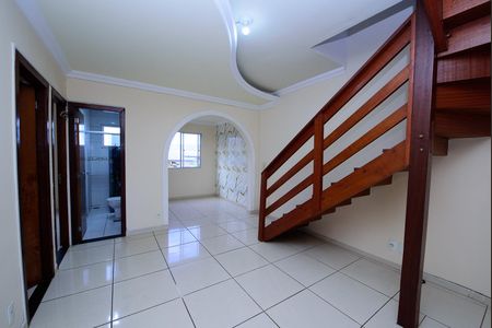 Apartamento para alugar com 3 quartos, 120m² em Lindéia, Contagem