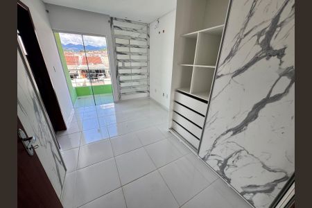 Casa para alugar com 64m², 2 quartos e 2 vagasQuarto 1