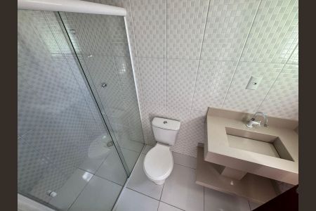 Casa para alugar com 64m², 2 quartos e 2 vagasBanheiro 2