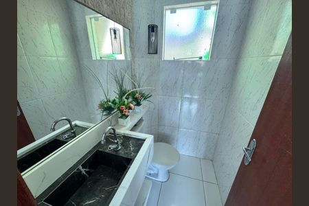 Casa para alugar com 64m², 2 quartos e 2 vagasLavabo 