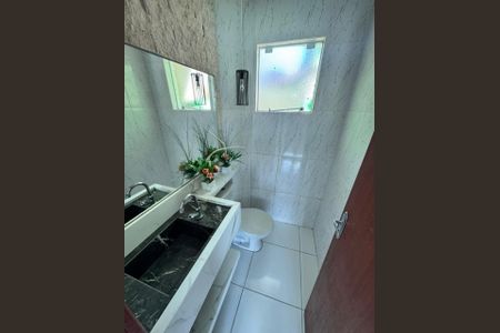 Casa para alugar com 64m², 2 quartos e 2 vagasLavabo 