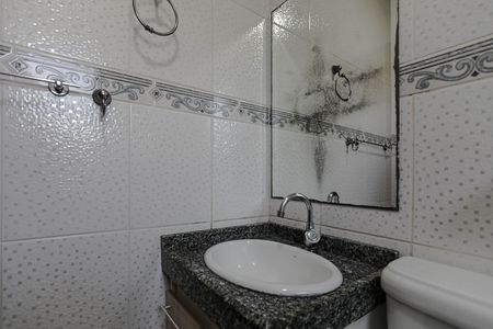 Banheiro - Quarto 2 - Suíte de apartamento para alugar com 1 quarto, 68m² em Vila Oliveira, Mogi das Cruzes