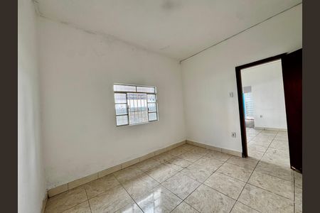 Casa para alugar com 40m², 1 quarto e 1 vaga
