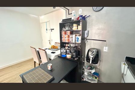 Cozinha de apartamento para alugar com 2 quartos, 59m² em Picanço, Guarulhos