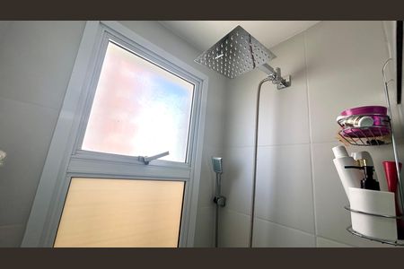 Apartamento para alugar com 59m², 2 quartos e 1 vaga Apartamento para alugar com 59m², 2 quartos e 1 vagaBanheiro 1