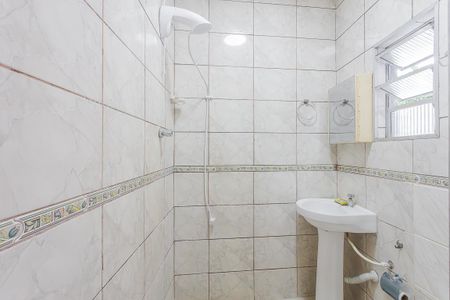 Casa para alugar com 65m², 2 quartos e sem vaga Casa para alugar com 65m², 2 quartos e sem vagaBanheiro