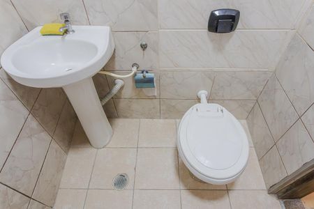 Banheiro de casa para alugar com 2 quartos, 65m² em Pinheiros, São Paulo