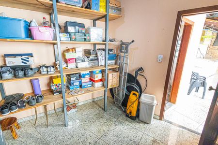 Casa à venda com 378m², 5 quartos e 6 vagas Casa à venda com 378m², 5 quartos e 6 vagasquarto de serviço