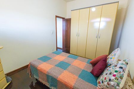 Casa à venda com 378m², 5 quartos e 6 vagas Casa à venda com 378m², 5 quartos e 6 vagasquarto 3