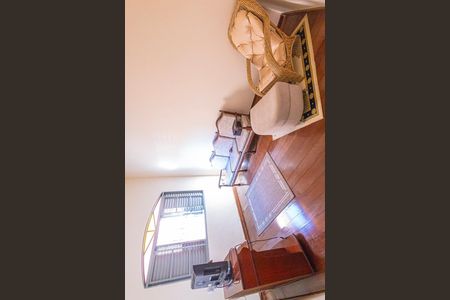 Casa à venda com 378m², 5 quartos e 6 vagas Casa à venda com 378m², 5 quartos e 6 vagasquarto 1
