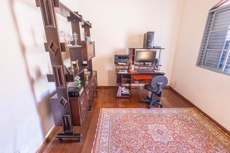 Casa à venda com 378m², 5 quartos e 6 vagas Casa à venda com 378m², 5 quartos e 6 vagasquarto 2
