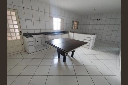 Cozinha de casa para alugar com 3 quartos, 180m² em Pacaembu, Uberlândia