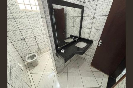 Casa para alugar com 180m², 3 quartos e 2 vagas