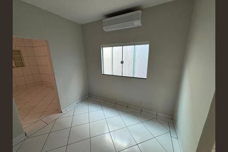 Casa para alugar com 180m², 3 quartos e 2 vagas