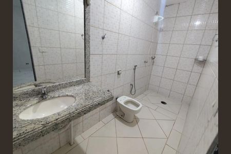 Casa para alugar com 180m², 3 quartos e 2 vagas