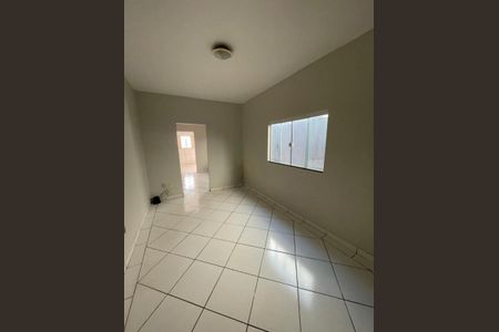 Casa para alugar com 180m², 3 quartos e 2 vagas