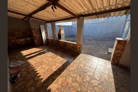 Casa para alugar com 180m², 3 quartos e 2 vagas