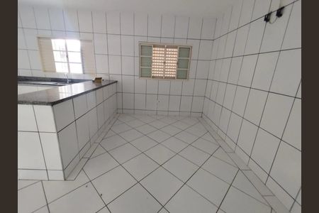 Casa para alugar com 180m², 3 quartos e 2 vagas