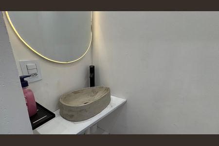 Casa de condomínio para alugar com 90m², 3 quartos e 2 vagas Casa de condomínio para alugar com 90m², 3 quartos e 2 vagasLavabo