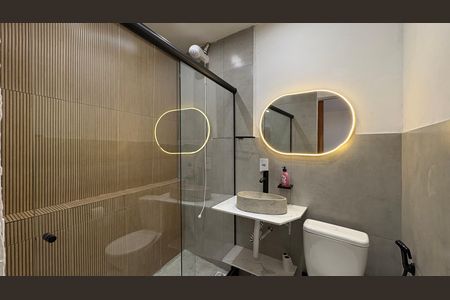 Casa de condomínio para alugar com 90m², 3 quartos e 2 vagas Casa de condomínio para alugar com 90m², 3 quartos e 2 vagasBanheiro da Suíte 1