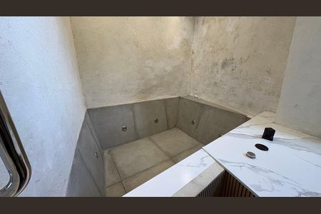 Casa de condomínio para alugar com 90m², 3 quartos e 2 vagas Casa de condomínio para alugar com 90m², 3 quartos e 2 vagasBanheiro da Suíte 3