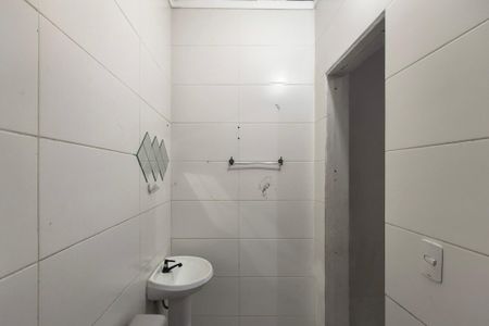 Casa para alugar com 90m², 2 quartos e 1 vaga Casa para alugar com 90m², 2 quartos e 1 vagaBanheiro da Suíte