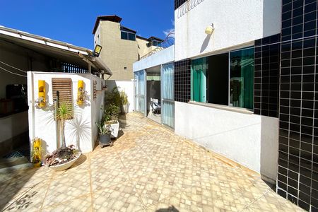 Área privativa de apartamento à venda com 2 quartos, 170m² em Planalto, Belo Horizonte