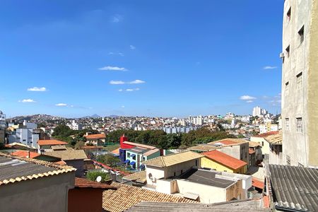 Vista de apartamento à venda com 2 quartos, 170m² em Planalto, Belo Horizonte