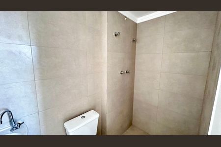 Banheiro da Suíte de apartamento à venda com 3 quartos, 59m² em Vila Florida, Guarulhos