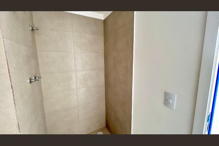 Apartamento à venda com 59m², 3 quartos e 1 vaga Apartamento à venda com 59m², 3 quartos e 1 vagaBanheiro da Suíte
