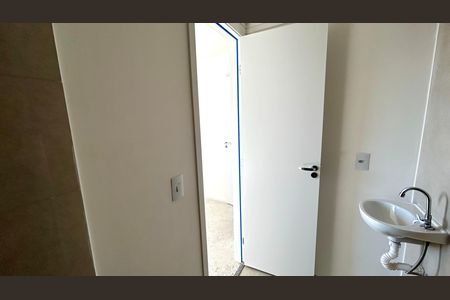 Apartamento à venda com 59m², 3 quartos e 1 vaga Apartamento à venda com 59m², 3 quartos e 1 vagaBanheiro da Suíte